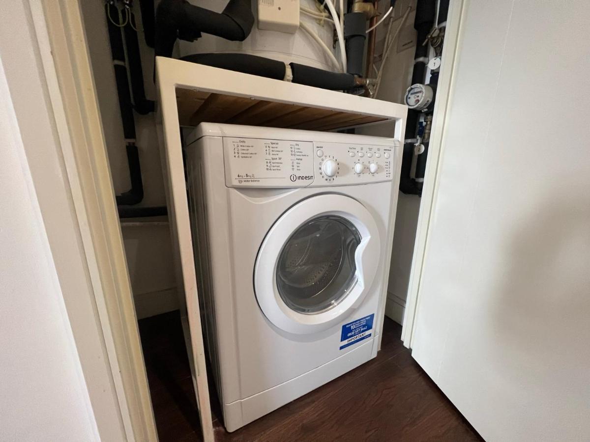 Modern 2Br 2Ba Apt Wparking Sleeps 6 Comfortably Londres Extérieur photo