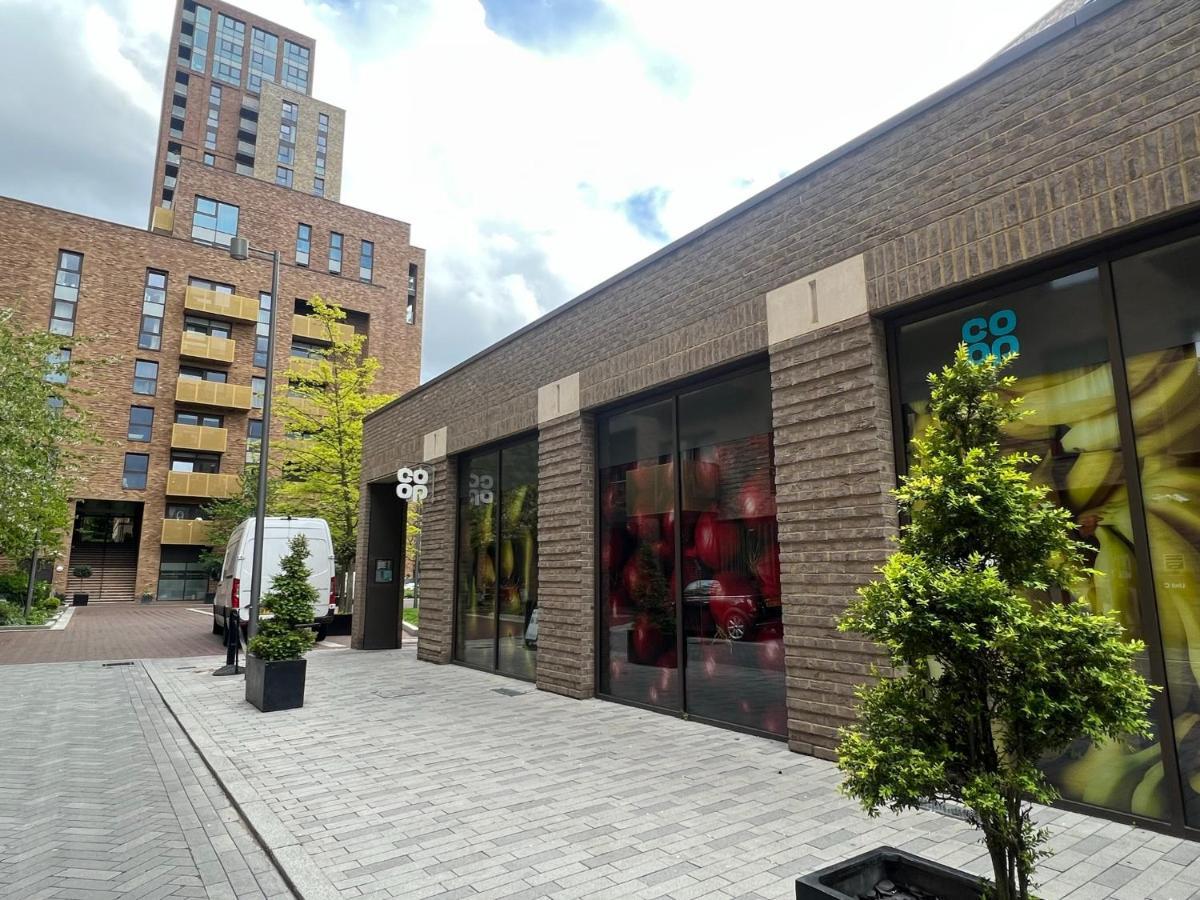 Modern 2Br 2Ba Apt Wparking Sleeps 6 Comfortably Londres Extérieur photo