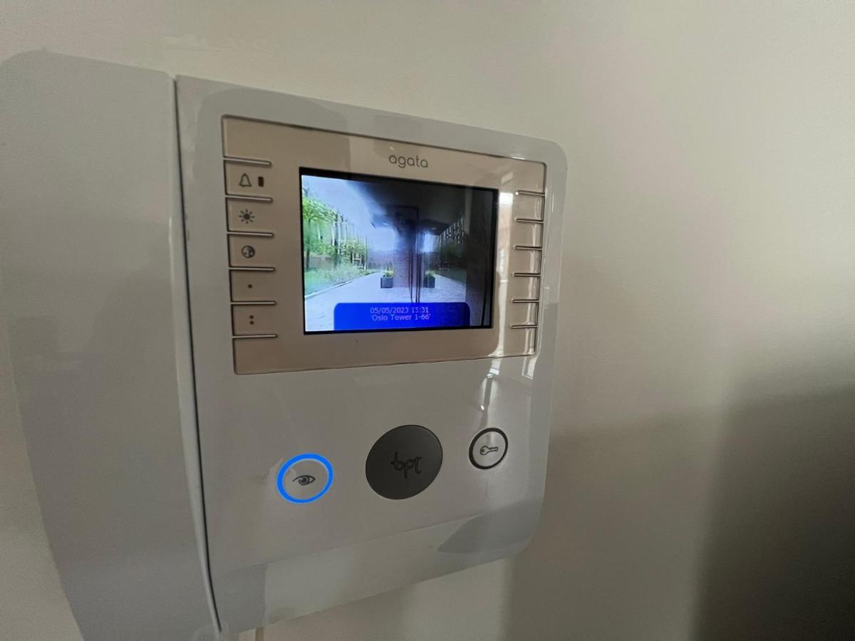 Modern 2Br 2Ba Apt Wparking Sleeps 6 Comfortably Londres Extérieur photo